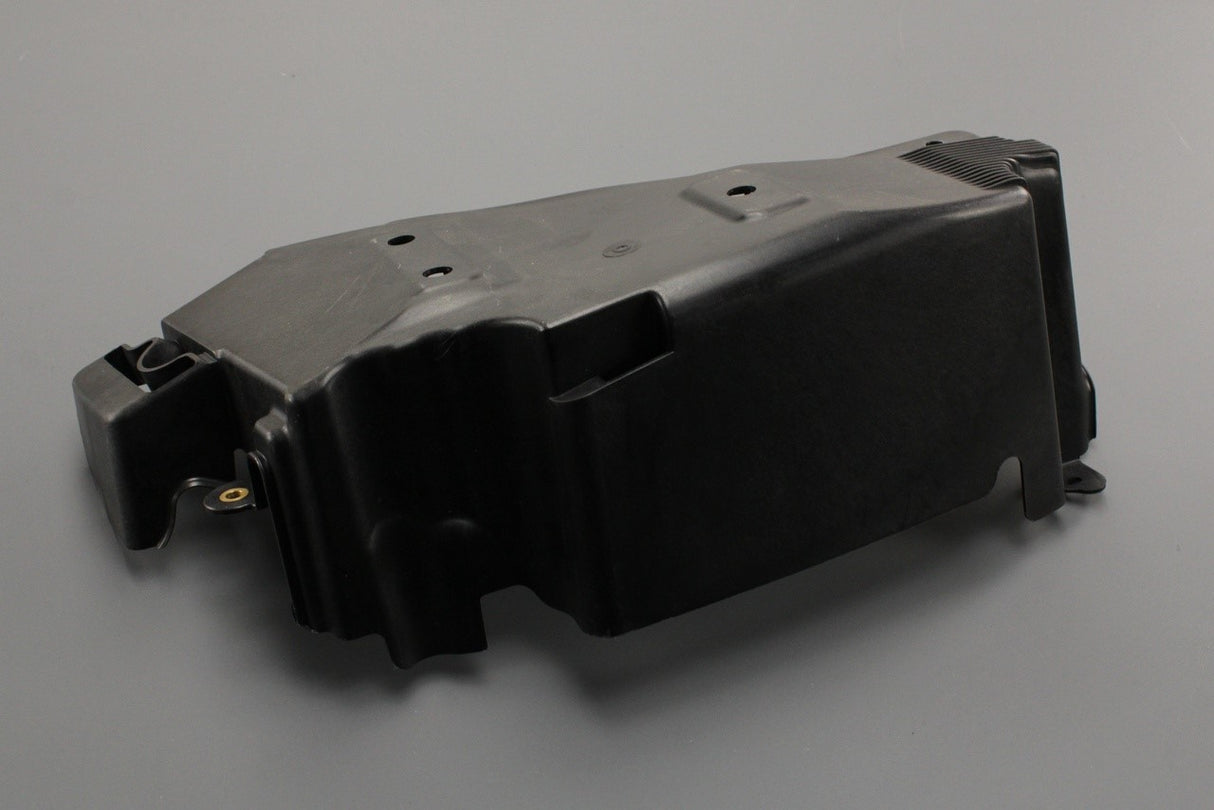 Mercedes-Benz E-Class 212 air suspension compressor cover A2123280286