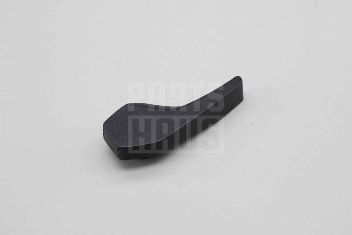 VW Arteon Touareg Audi A3 A4 A5 A6 A7 Q2 bonnet release lever 8W0823661D
