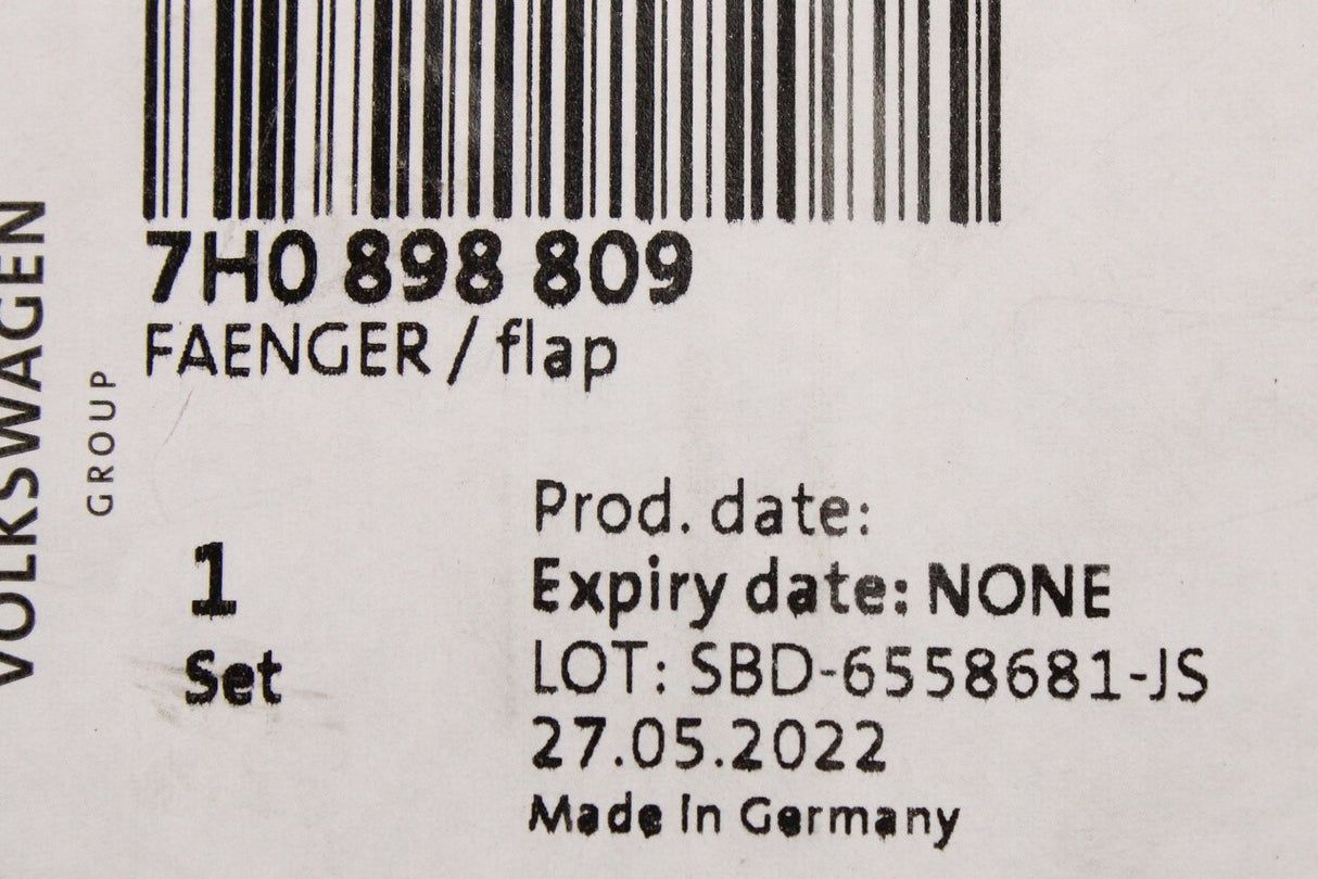 VW Transporter T5 T5.1 T6 T6.1 front mud flap (left) 7H0898809