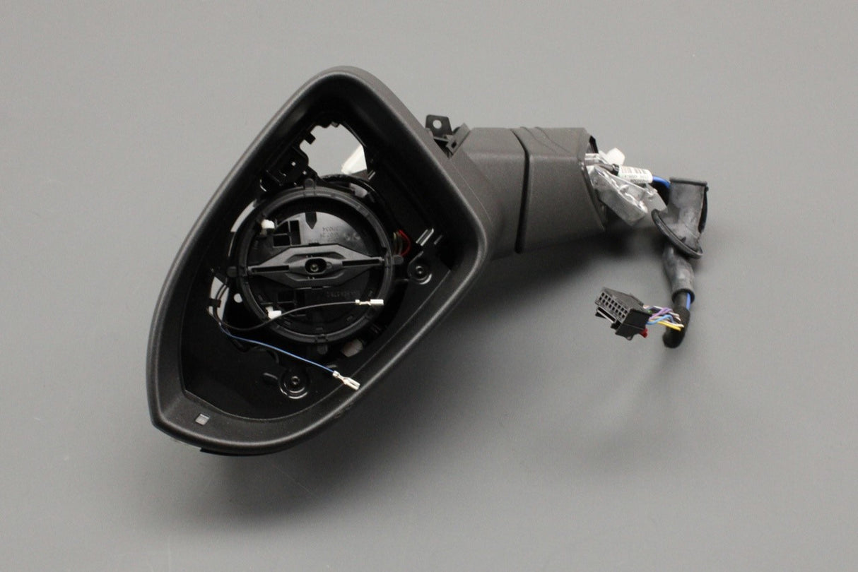 Cupra Born 2022-on RHD wing mirror housing (left) 10H857507H 9B9