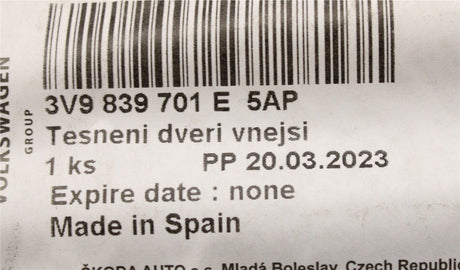 Skoda Superb Combi 2015-2024 door seal (rear left outer) 3V9839701E 5AP