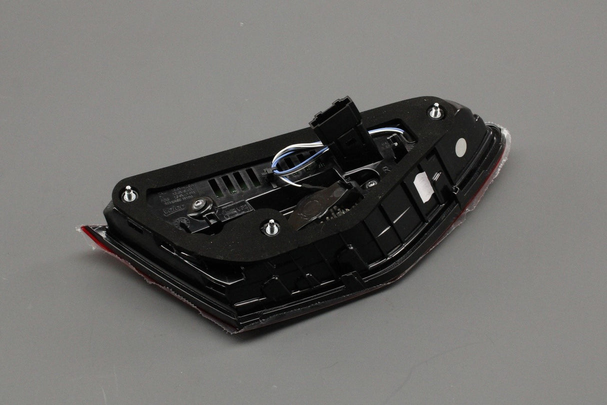 SEAT Leon 2017-2020 LED tail light w/ fog light (inner right) 5F0945308P