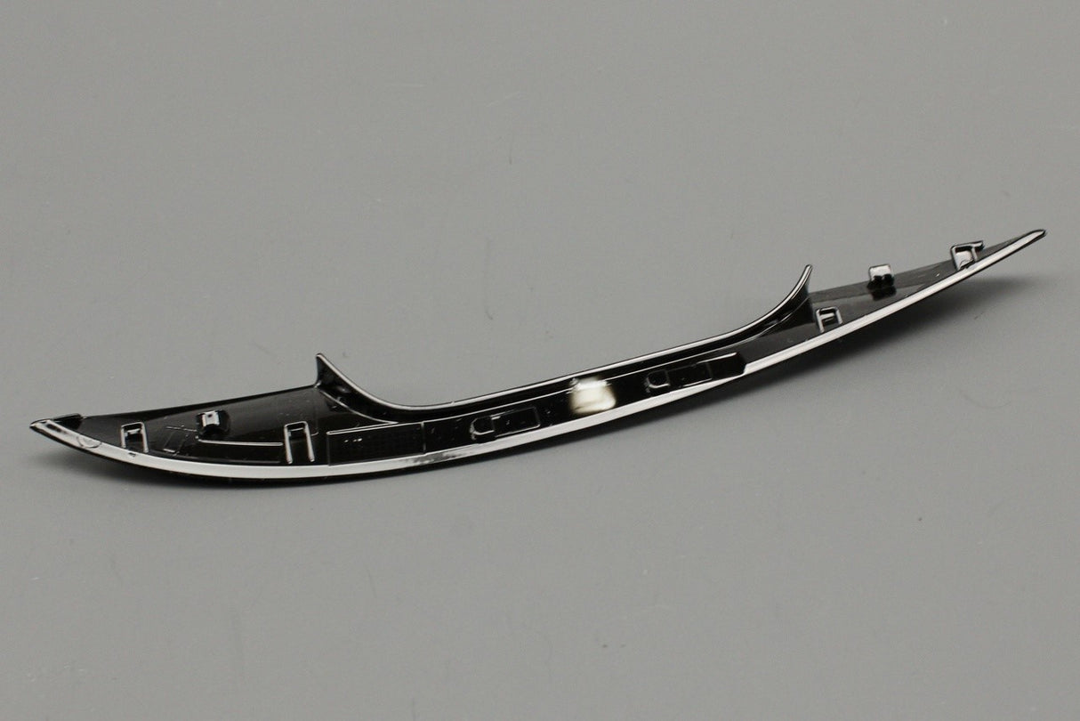 Bentley Continental GT Flying Spur black door handle trim left 3SD83737