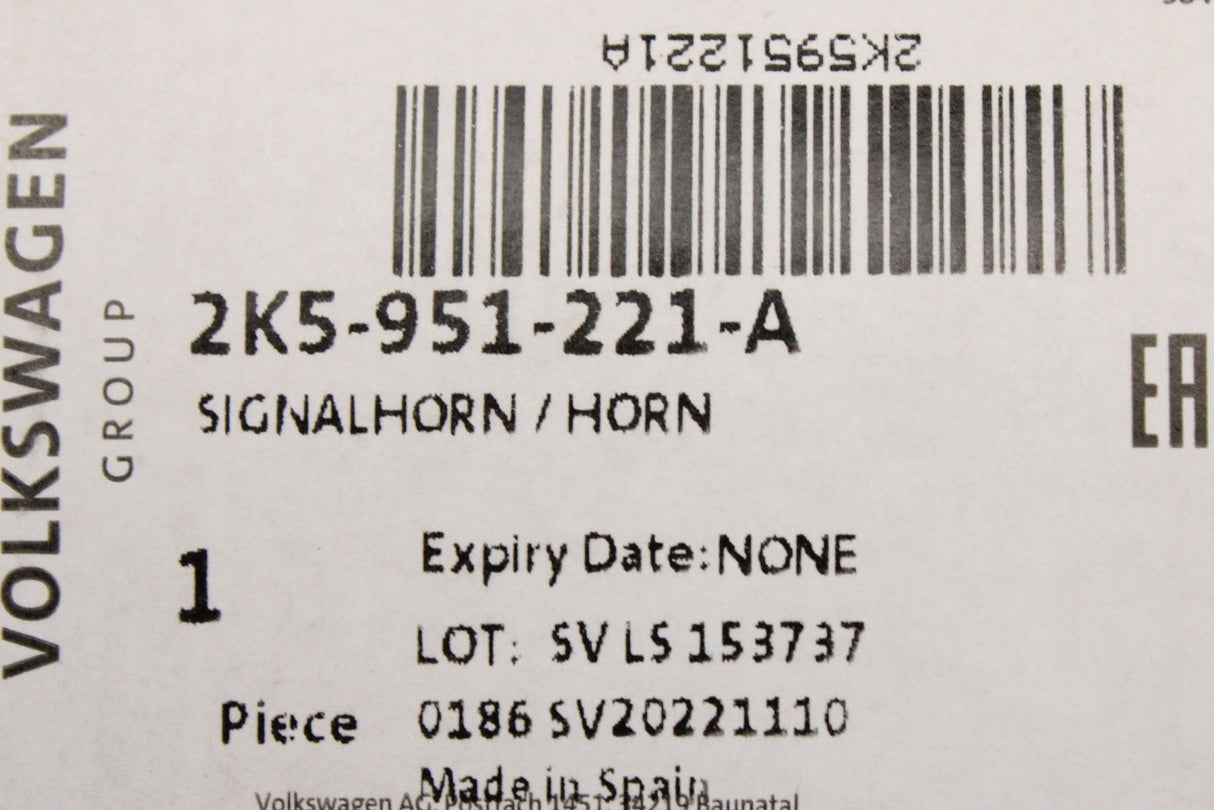 VW Beetle Caddy Audi A3 Q2 2012-on signal horn (low tone) 2K5951221A