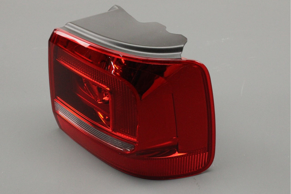 VW Touran 2011-15 rear outer tail light unit (right) 1T0945096R