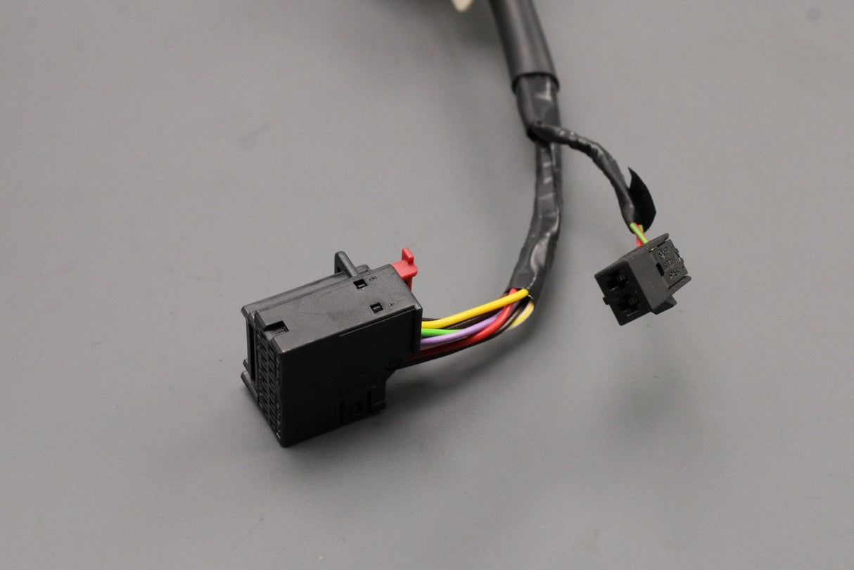 SEAT CUPRA Ateca 2016-on RHD wing mirror housing (right) 577857508AC 9B9