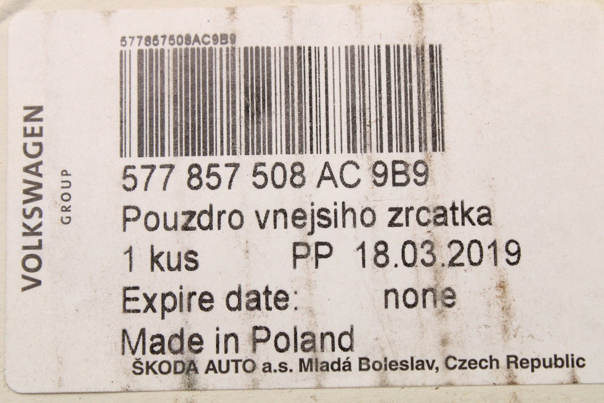 SEAT CUPRA Ateca 2016-on RHD wing mirror housing (right) 577857508AC 9B9