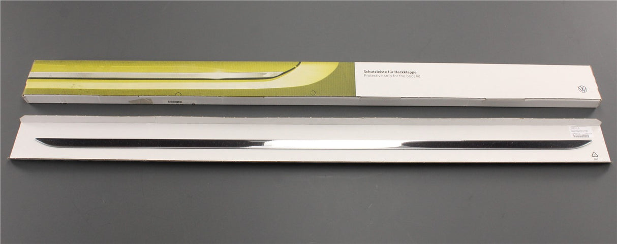 VW Passat estate B9 2024-on tailgate protective strip (chrome) 3J0071360