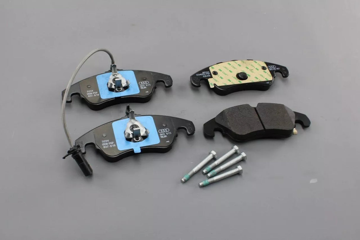 Audi Q5 2009-2012 brake pads set (front) 8K0698151L