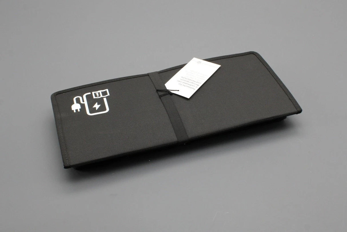 VW ID3 ID4 ID5 GTE Foldable box for charging cables 000054410A