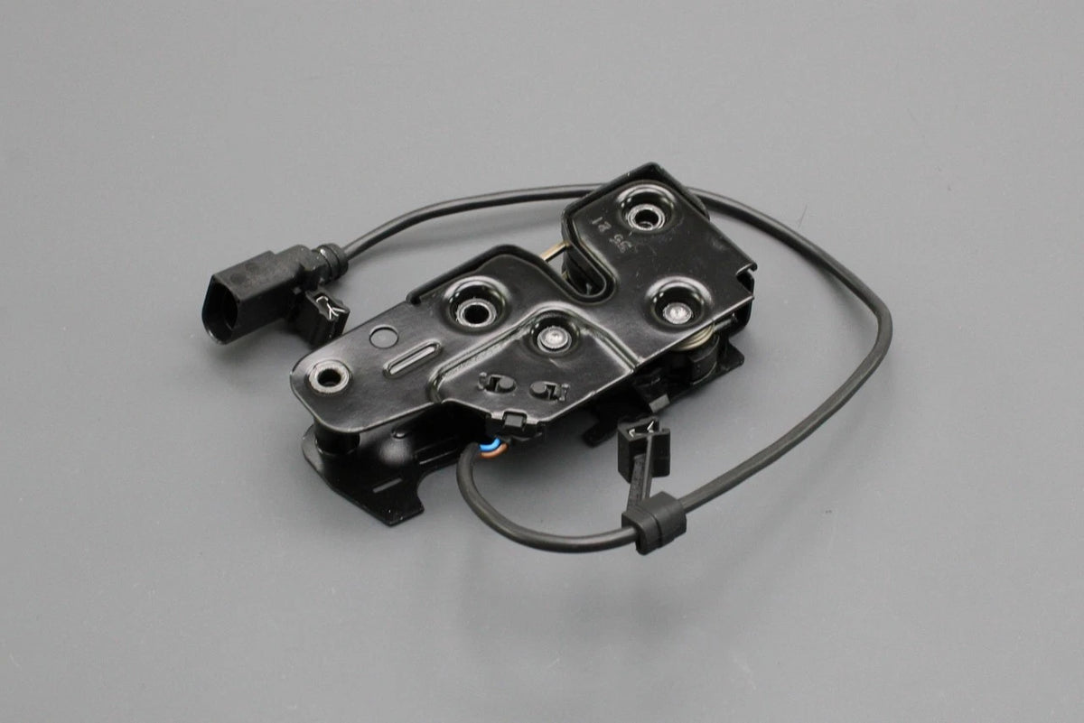 Audi A4 S4 RS4 A5 Q5 R8 07-16 bonnet lock with microswitch 8K0823509G