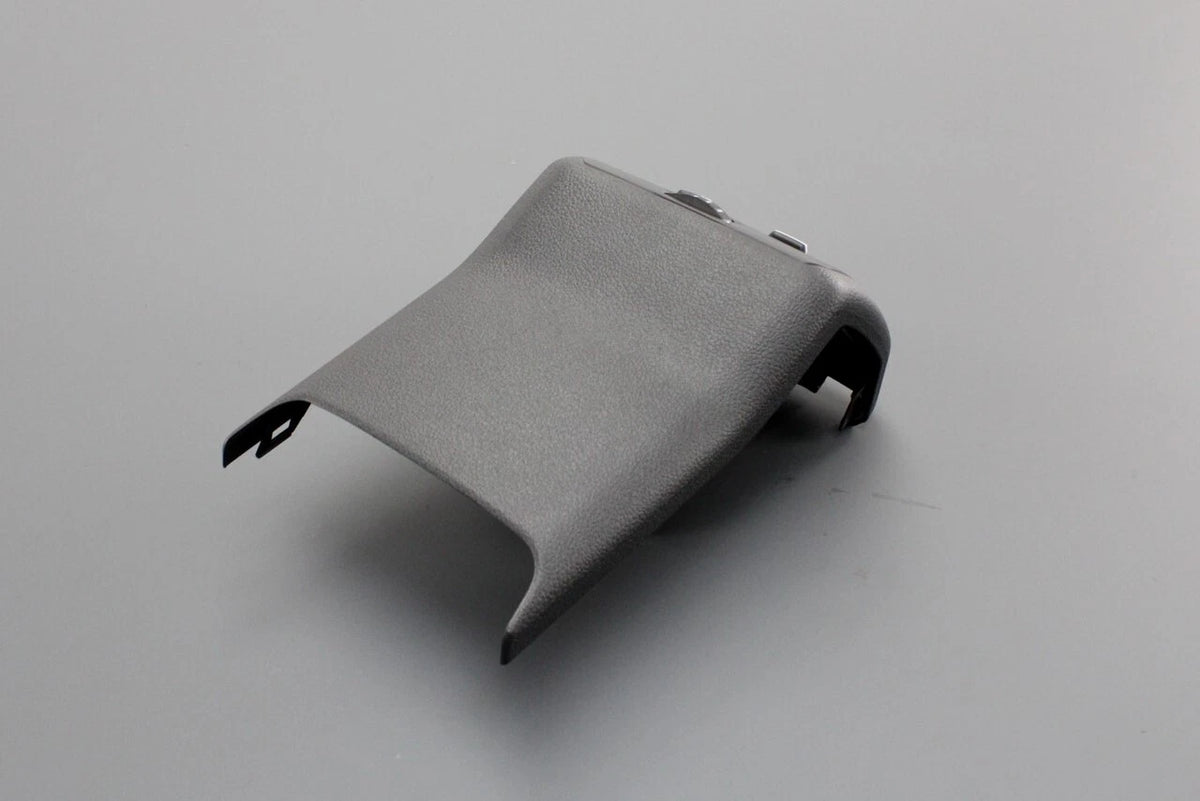 VW Golf MK7 MK7.5 centre console vent trim (rear) 5G0864298F 82V
