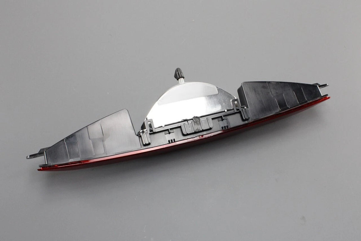 Audi TT TTS TTRS 2007-14 centre rear bumper fog light 8J0945703