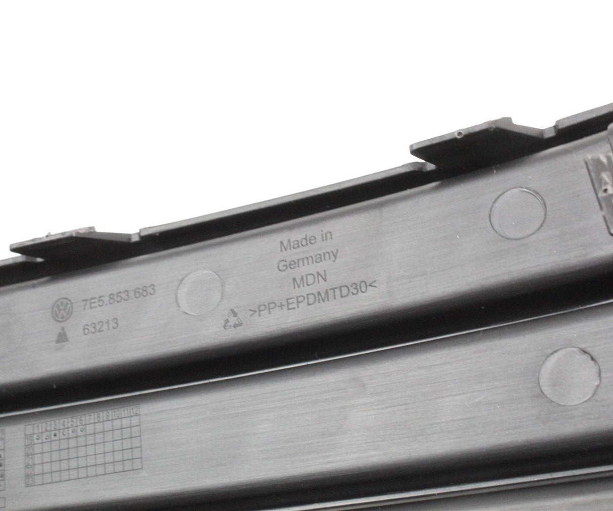 VW Transporter California T6 left lower front bumper grill 7E5853683 9B9