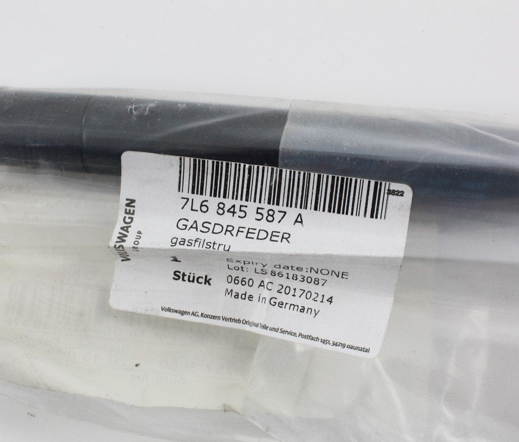 VW Touareg 7L 03-10 Boot lid tailgate gas lift struts x2 7L6845587A