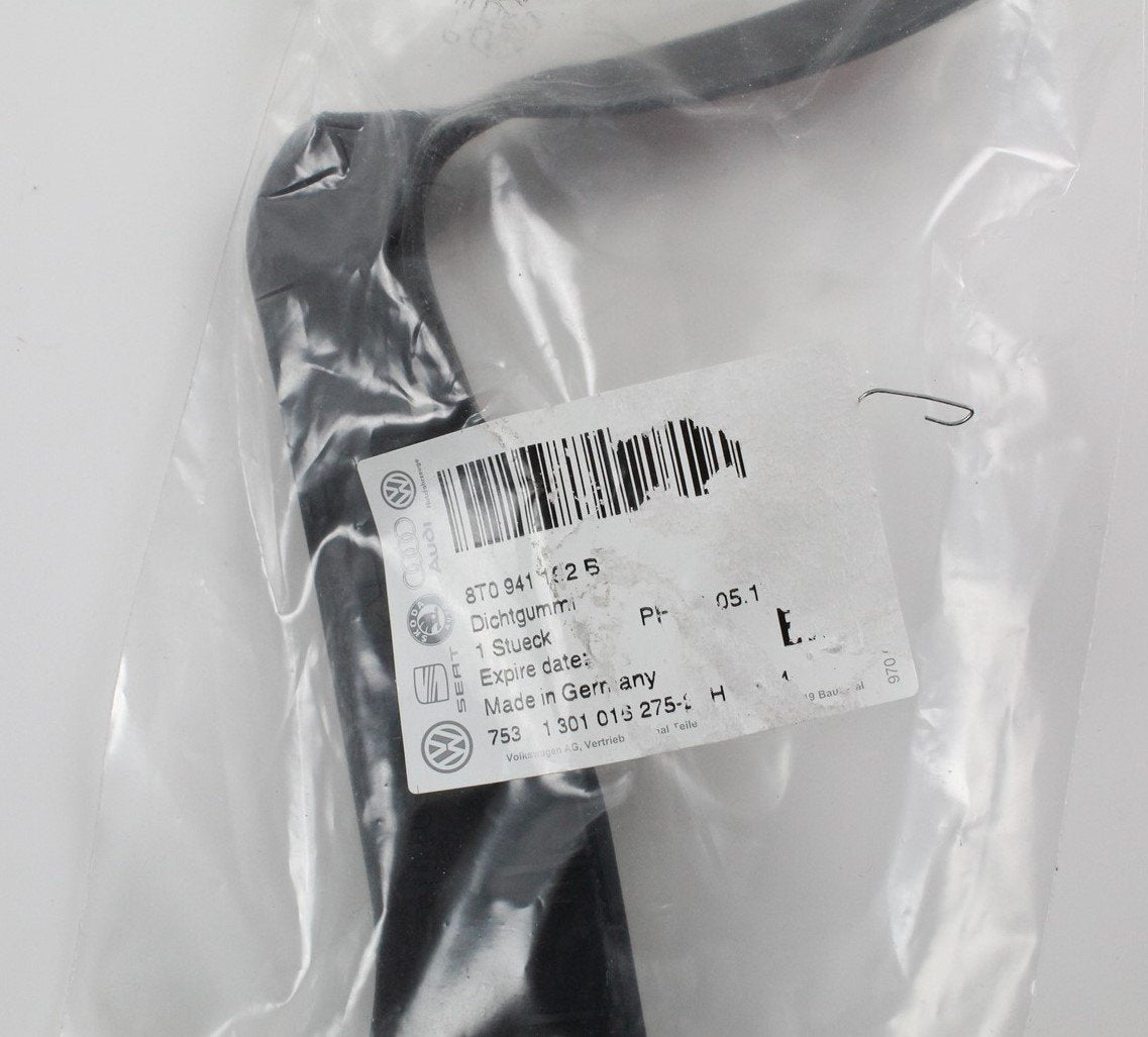 Audi A5 S5 RS5 2012-16 right front headlight side seal 8T0941192B