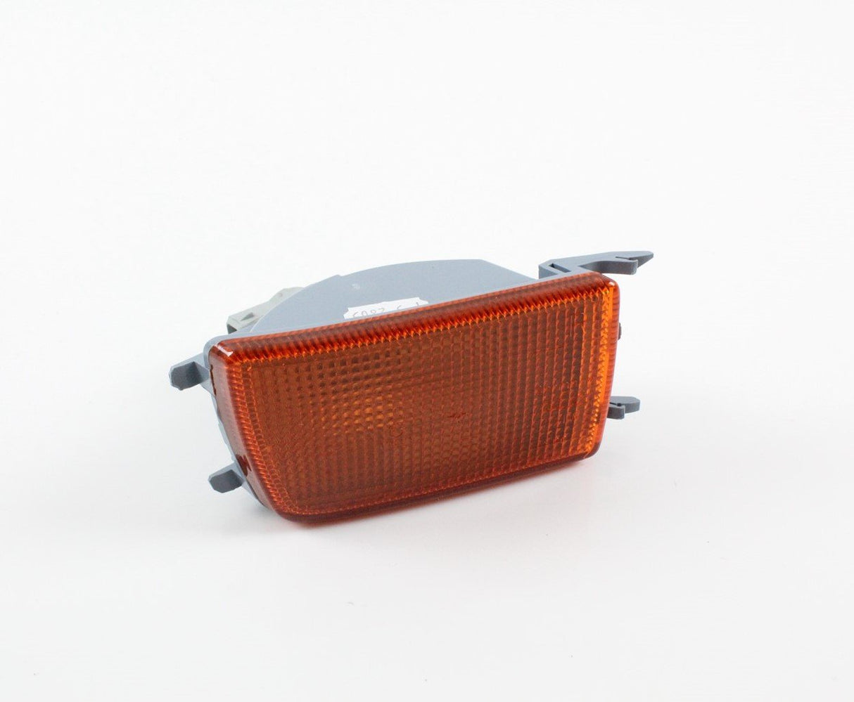 VW Golf MK3 92-97 front right indicator unit bulb holder 1H0953050