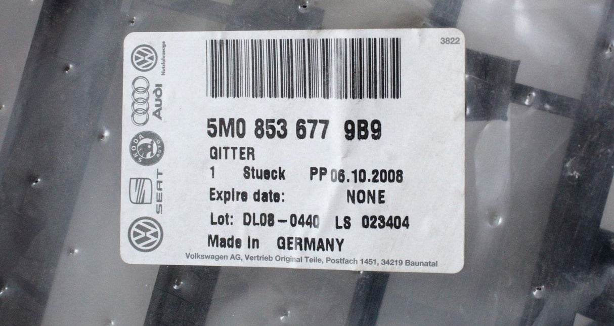 VW Golf Plus 5M 05-09 centre lower front bumper grill 5M0853677 9B9