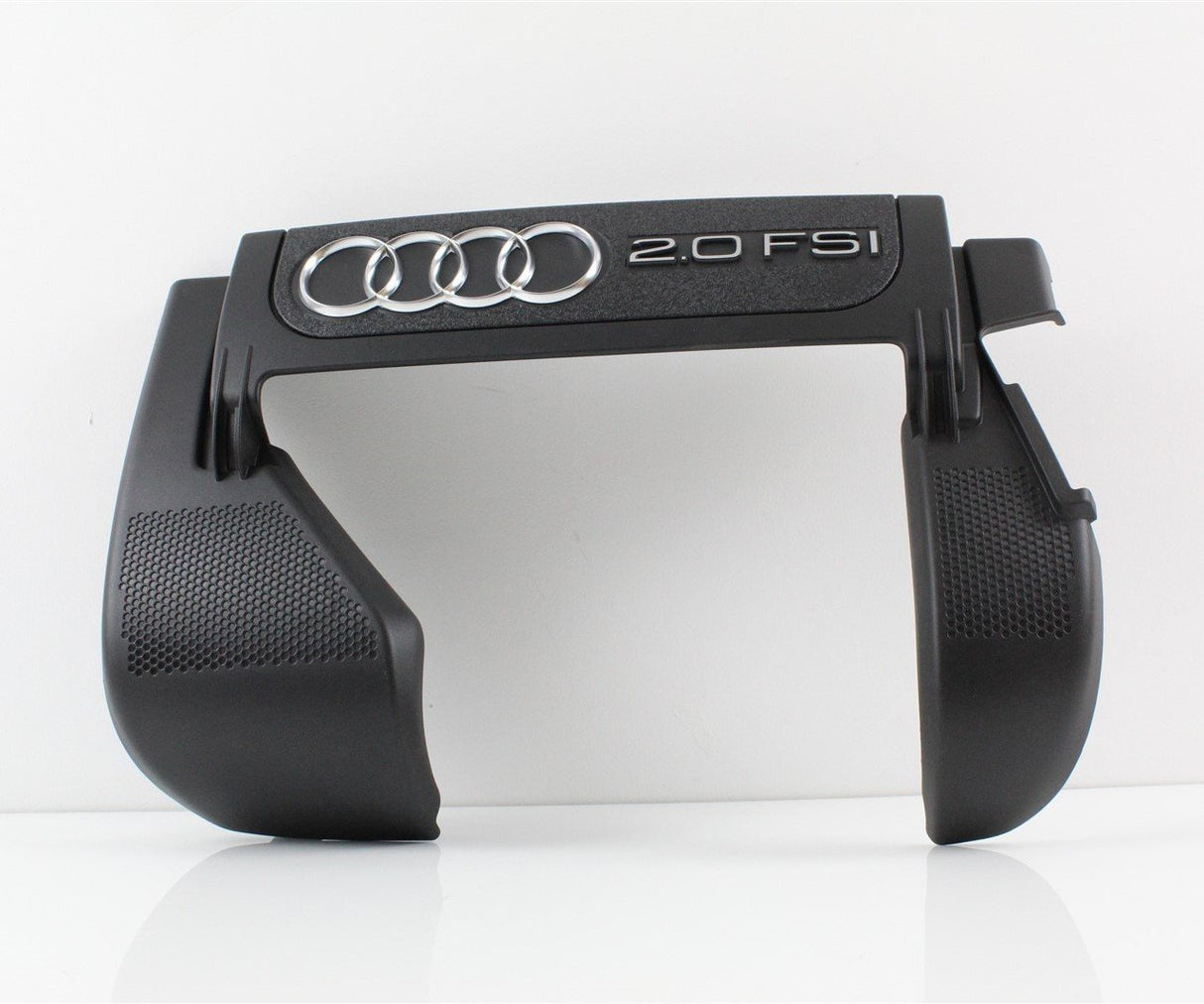 Audi A3 8P 04-07 2.0 TFSI engine intake manifold cover 06F103925A