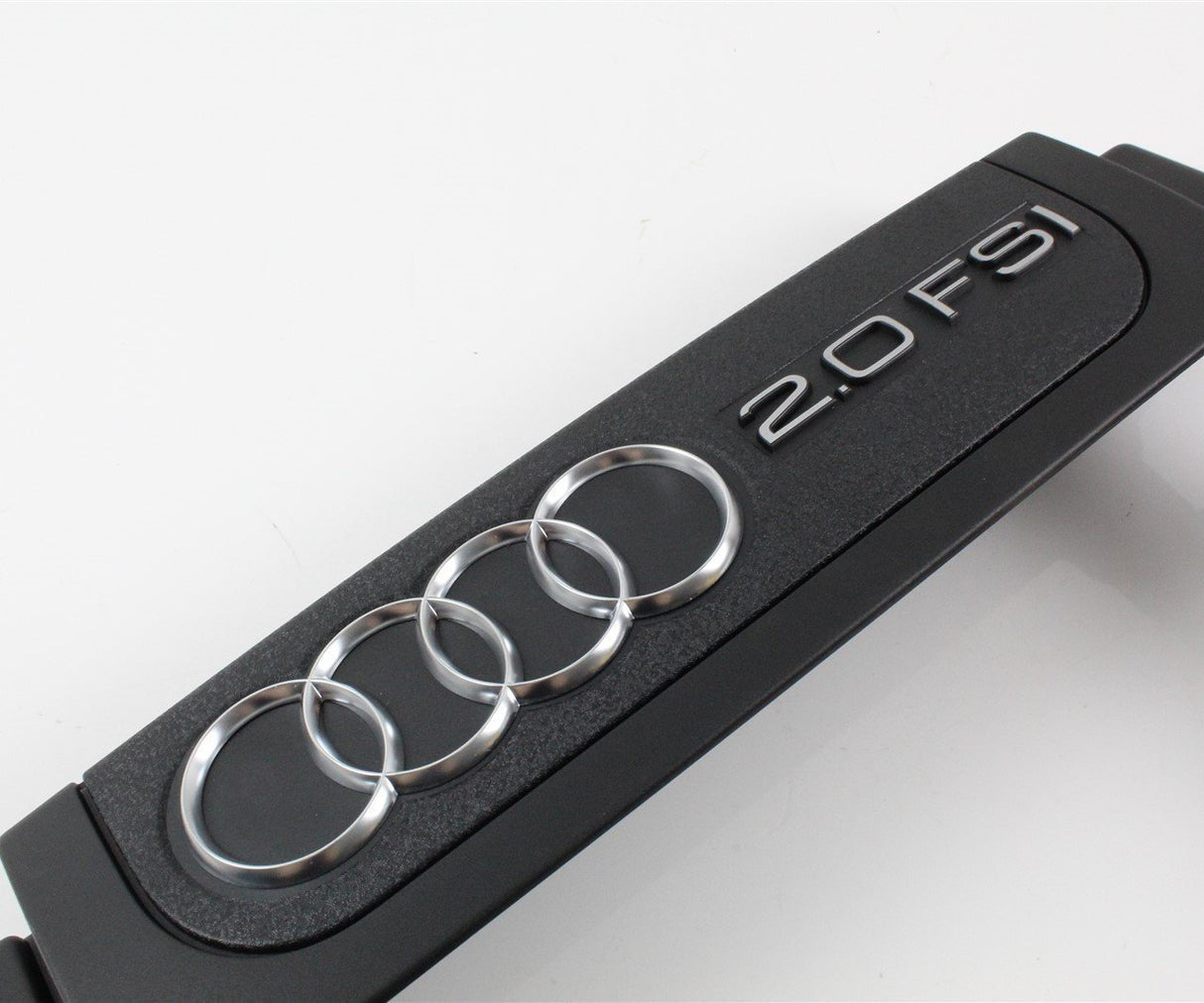 Audi A3 8P 04-07 2.0 TFSI engine intake manifold cover 06F103925A