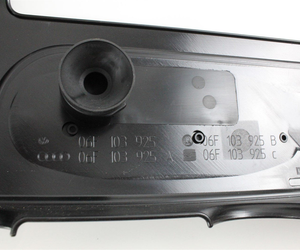 Audi A3 8P 04-07 2.0 TFSI engine intake manifold cover 06F103925A