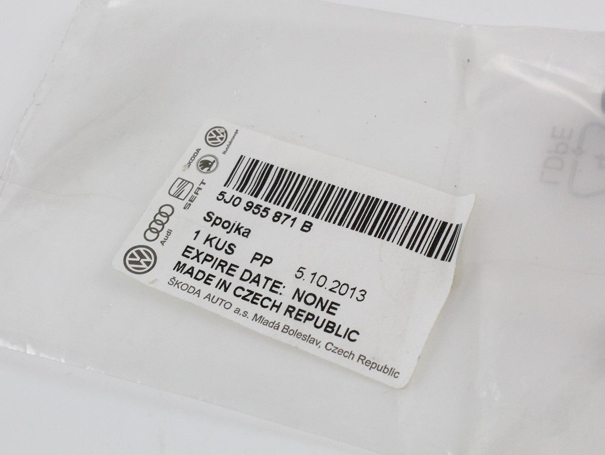 Skoda Fabia Octavia Yeti rear wash pipe connection piece 5J0955871B