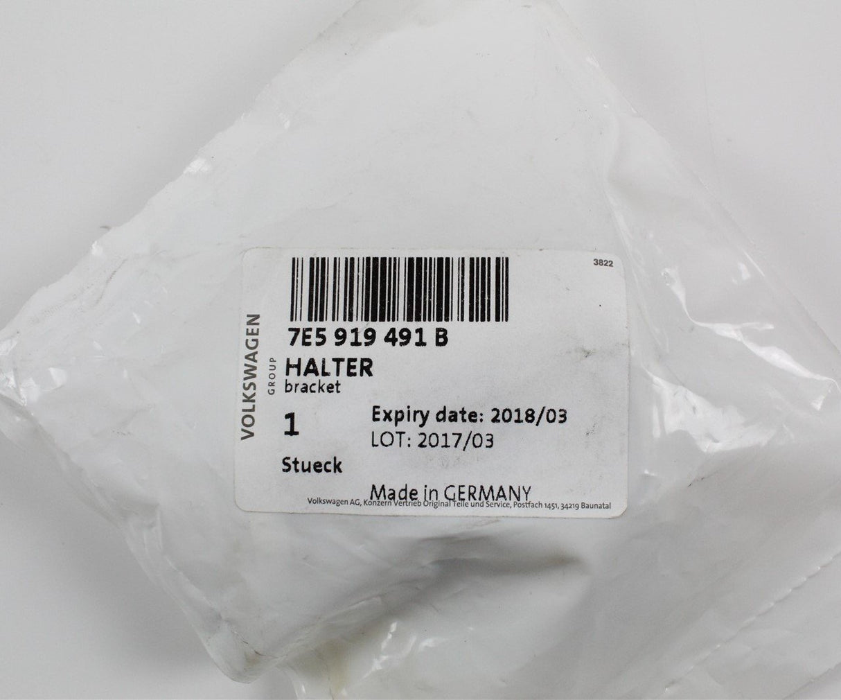 VW T5.1 T6 Right rear inner parking sensor bracket 7E5919491B