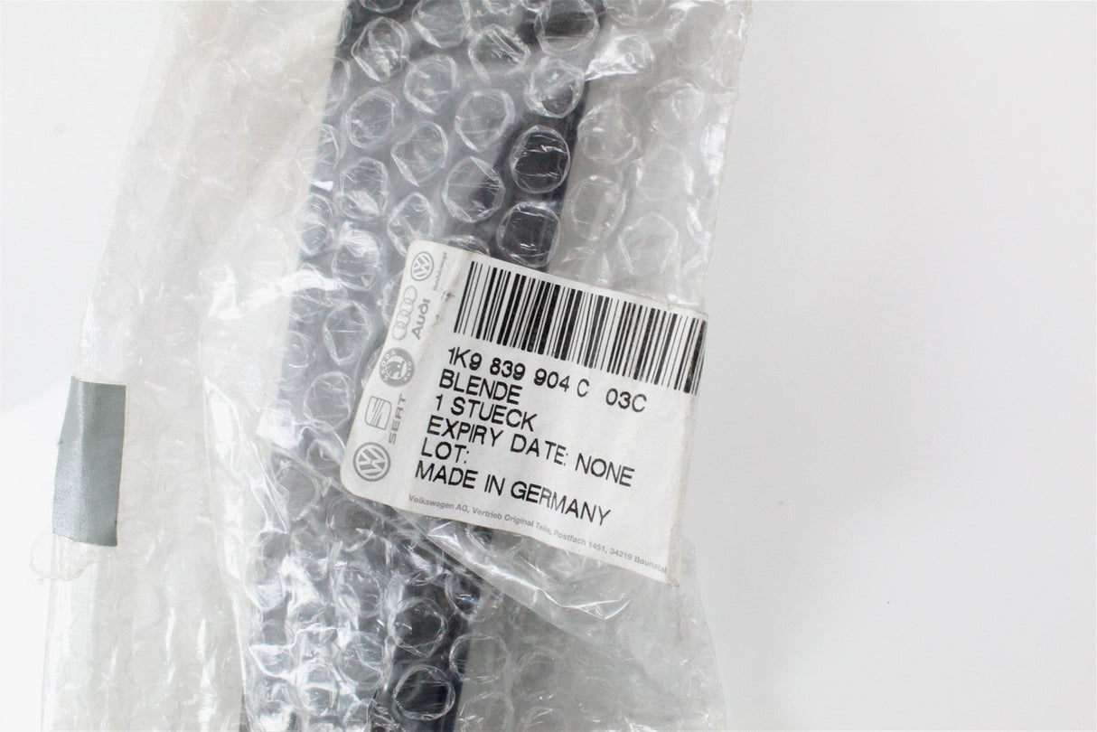 VW Golf Estate MK5/6 right C pillar trim for window frame 1K9839904C