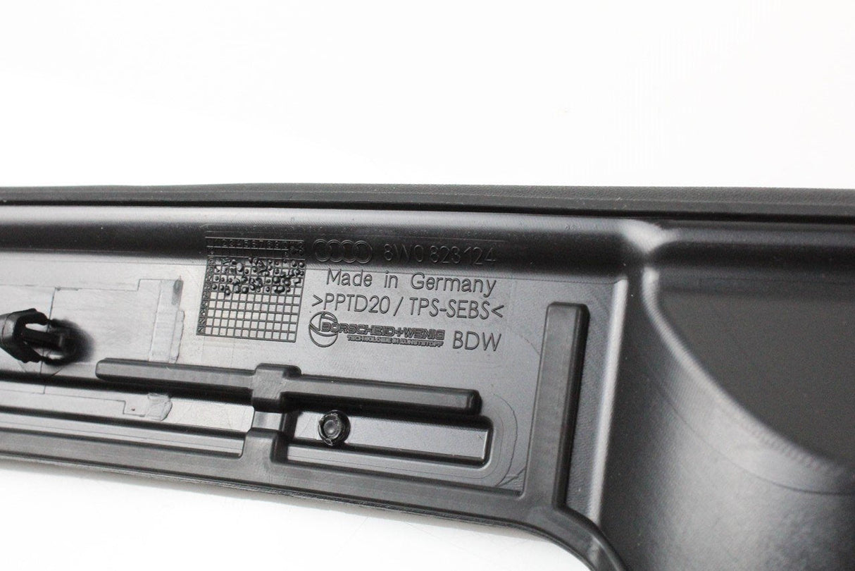 Audi A4 S4 RS4 B9 16- centre bonnet impact protection seal 8W0823124