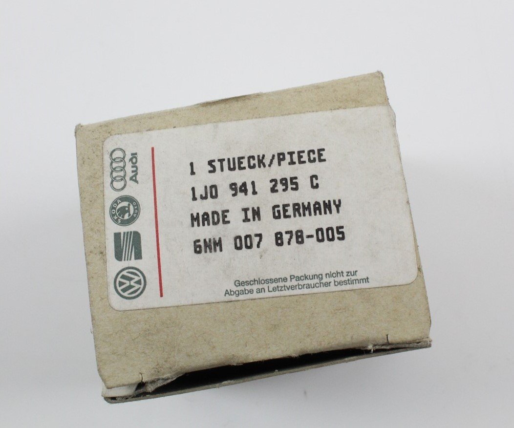 VW Bora Golf MK4 Polo Headlight adjustment motor HELLA 1J0941295C