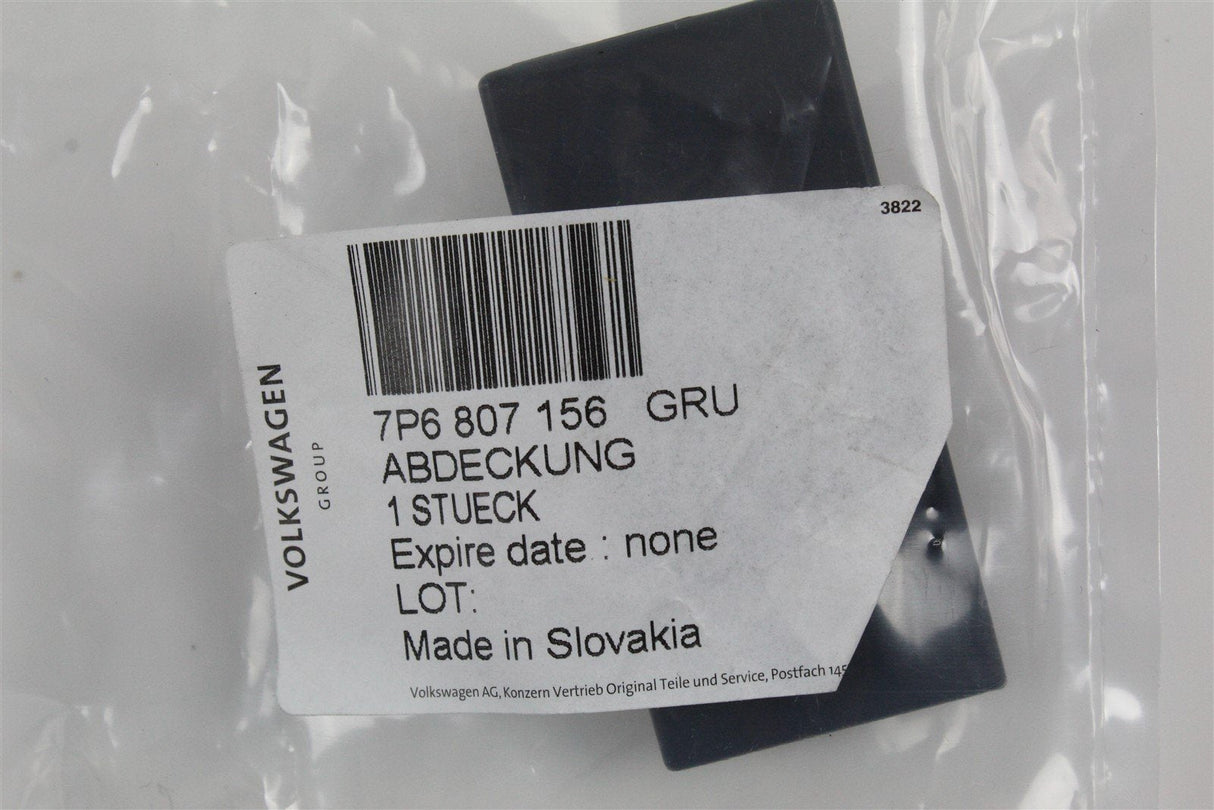 New GENUINE VW Touareg 15-18 right front bumper towing eye cover 7P6807156 GRU