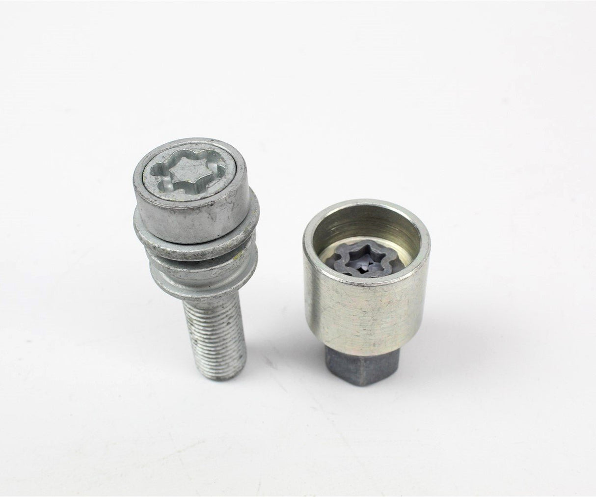 VW Transporter T5 Touareg locking wheel bolt key Code A 7L0698139A 781