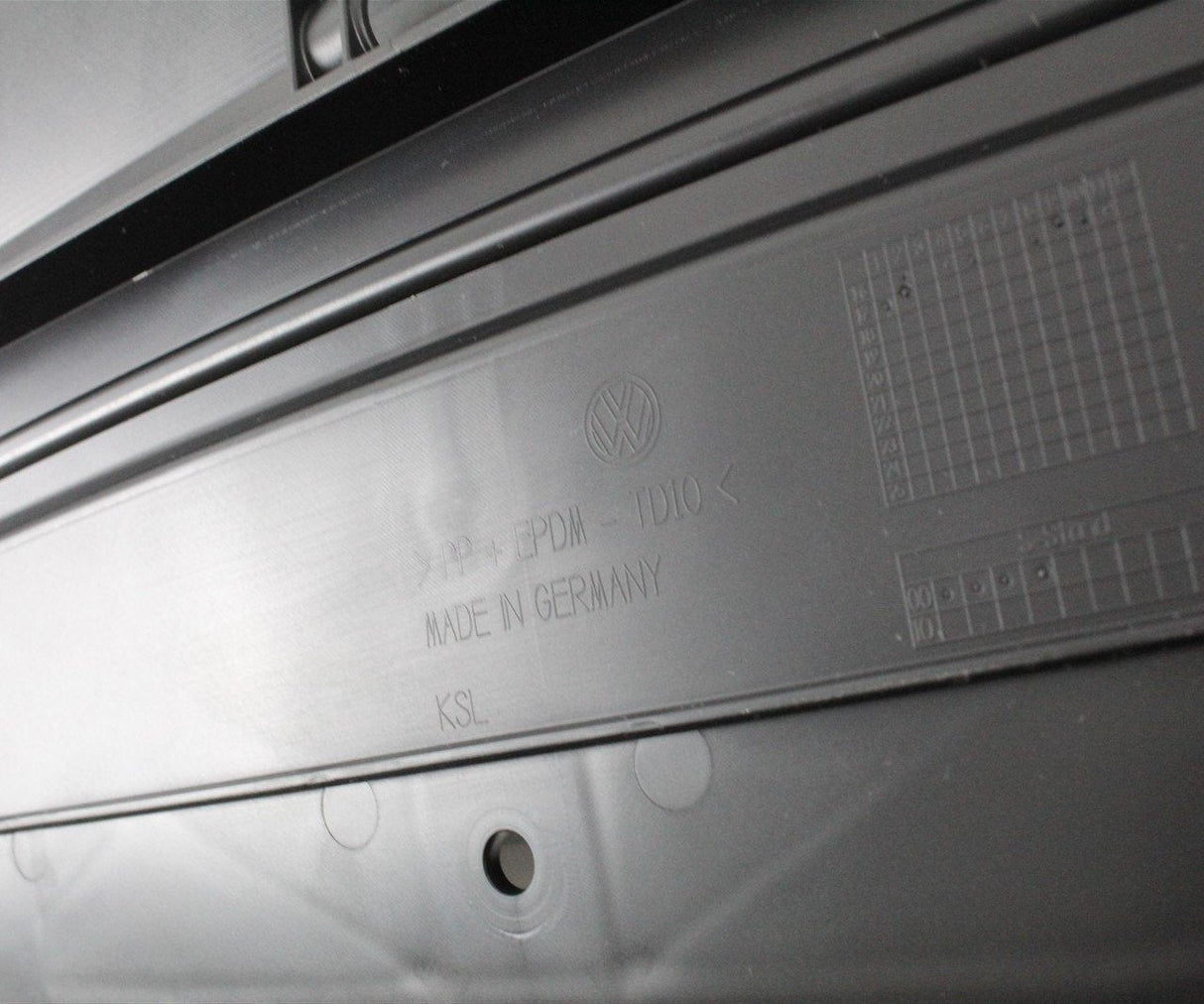 VW Golf R MK7.5 lower front bumper splitter trim 5G0805915P 9B9