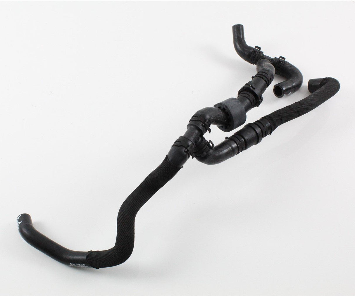 Audi A4 A5 A6 Q5 2.0 TDI EGR/oil cooler coolant hose 03L122157M