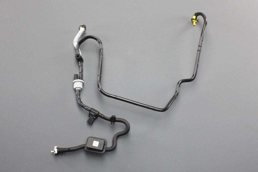 VW Audi SEAT Skoda vacuum pipe with AKF valve (1.0 TSI) 05C133352AD