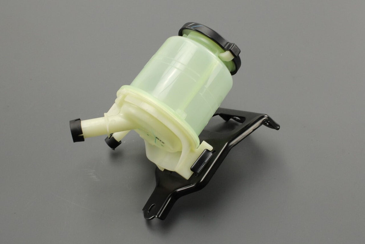 Toyota Hilux 2011-2015 power steering fluid reservoir 44360-0K021