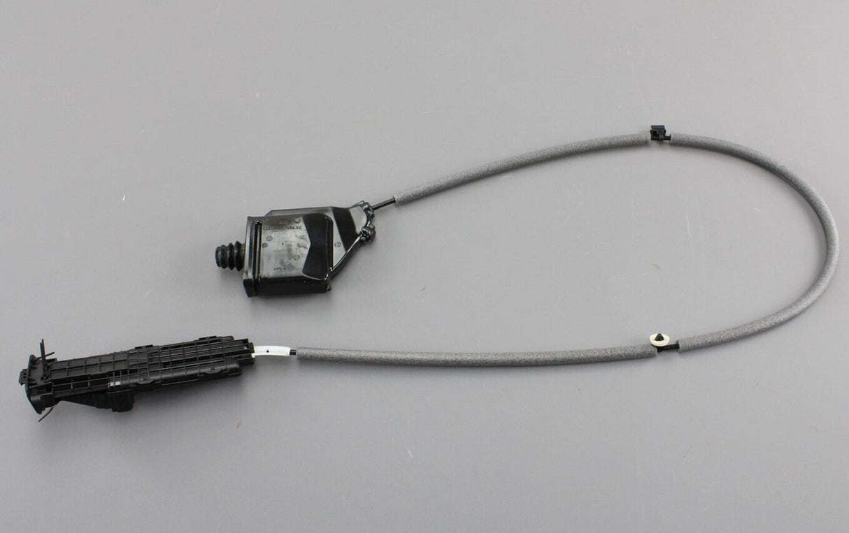 Skoda Kodiaq 2017-on rear door soft close unit (right) 565833719F