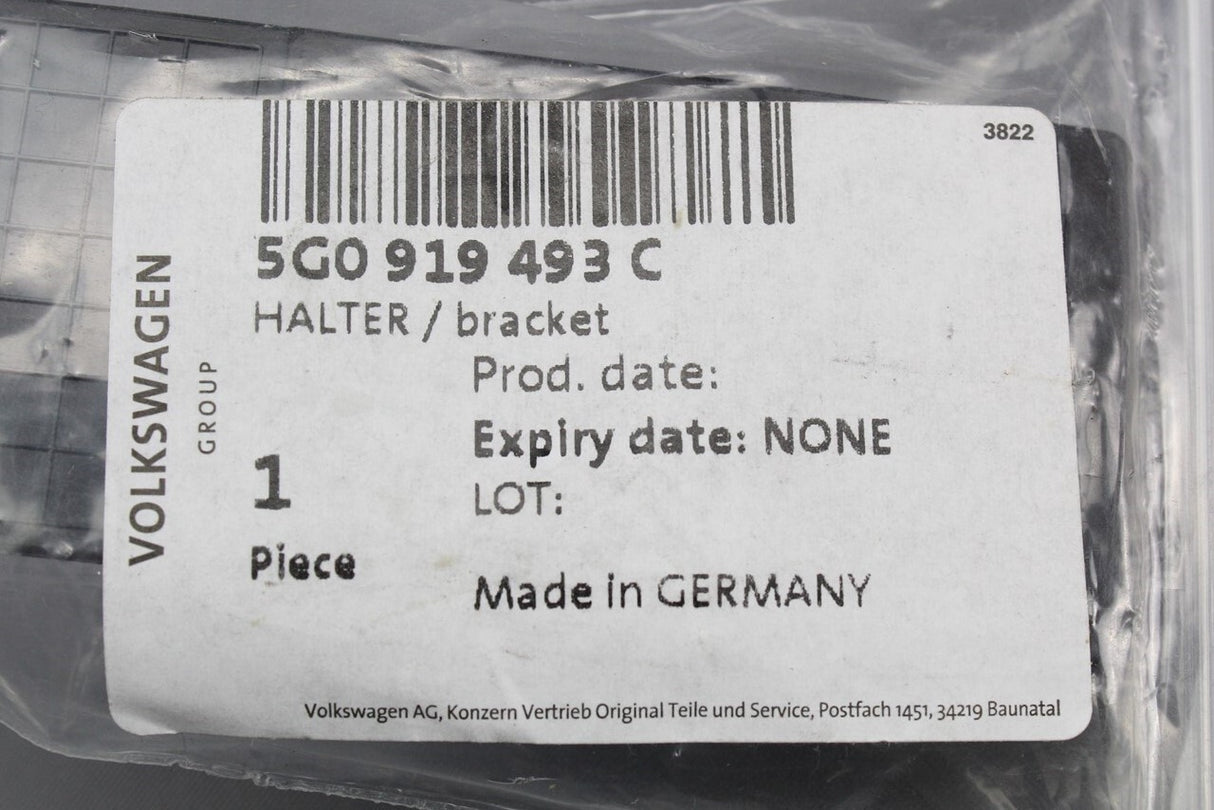 Genuine VW Golf MK7 MK7.5 Front centre parking sensor bracket 5G0919493C