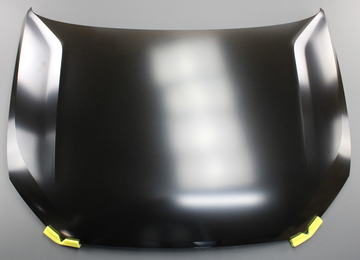 Audi Q2 2017-on bonnet panel 81A823029, view 1