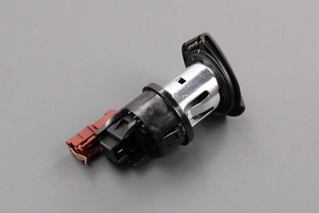 Mercedes-Benz S-Class 2004-2010 12V socket (front) A0008206051