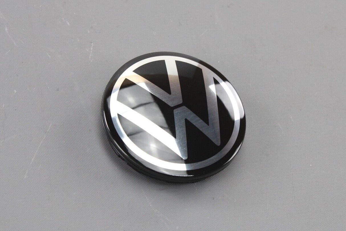 VW Up! T-Cross T-Roc alloy wheel centre cap (x1) 1S0601171 FOD