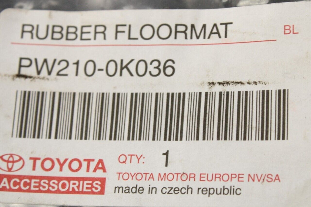 Toyota Hilux rubber floor mat set (x4) PW210-0K036