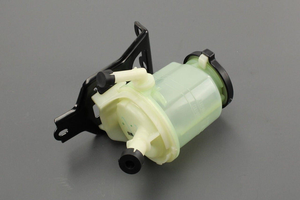 Toyota Hilux 2011-2015 power steering fluid reservoir 44360-0K021