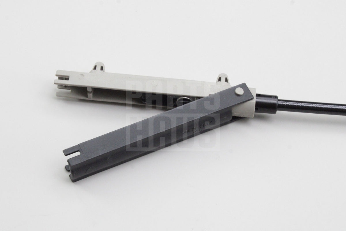 VW Golf MK7 MK7.5 Passat bonnet lock release cable (front) 5G2823531D