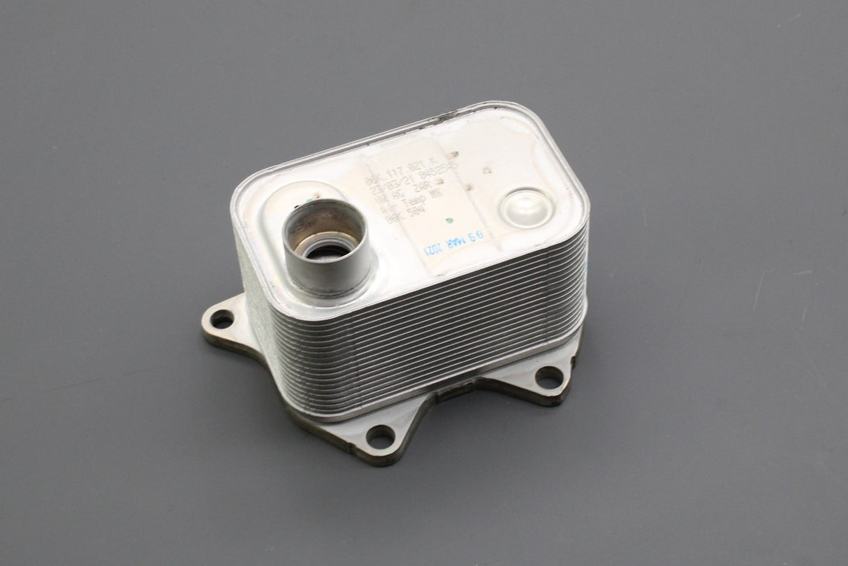 VW Beetle Passat Jetta Audi Q5 1.8 2.0 TSI engine oil cooler 06K117021K
