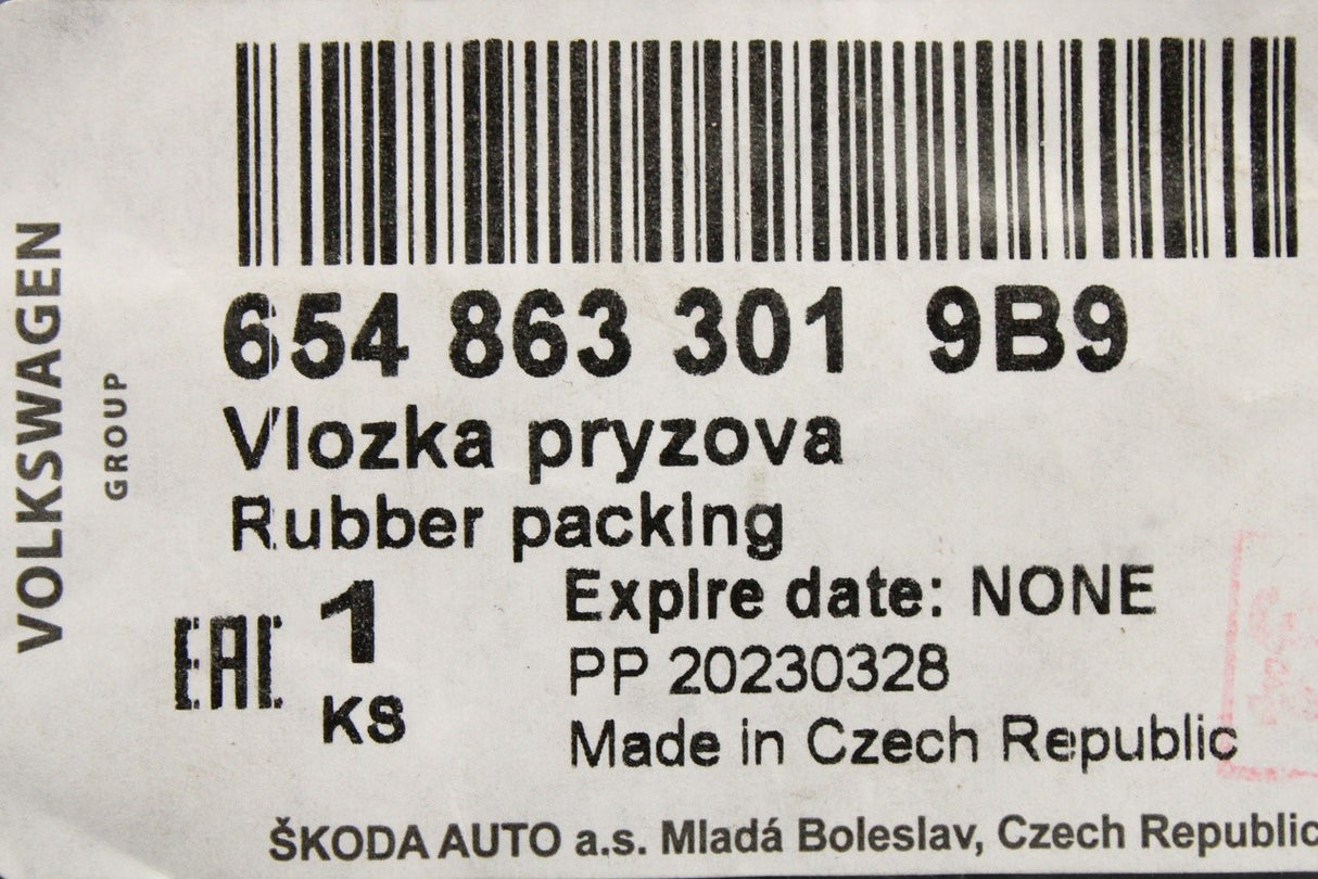 Skoda Kamiq Scala 2019-on centre console cup holder insert 654863301 9B9