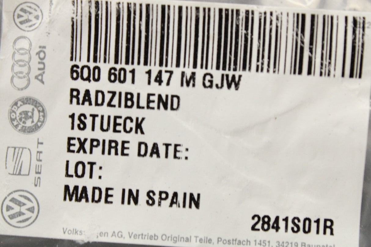 VW Polo 9N 2002-2005 14" steel wheel trim 6Q0601147M GJW