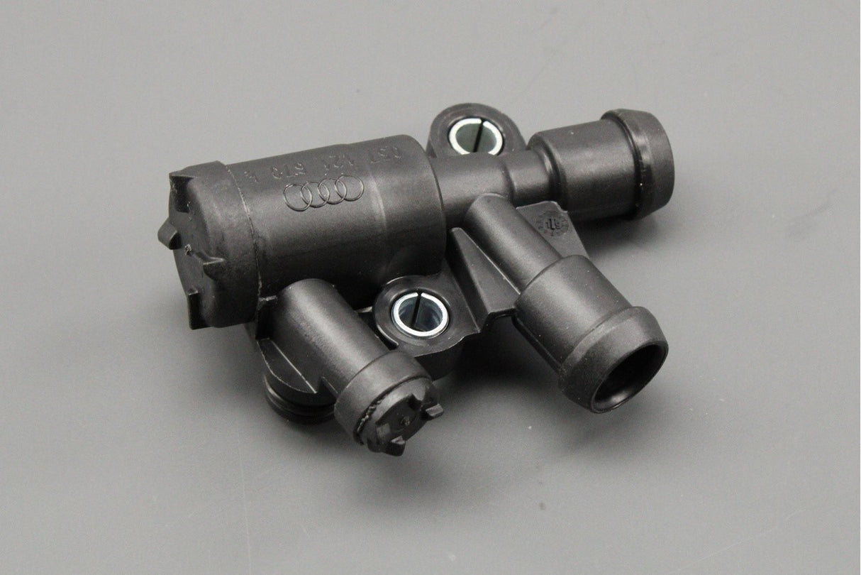 VW Touareg Audi A8 Q7 4.0 TDI coolant breather valve (right) 057121670E