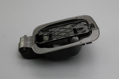 Skoda Karoq SEAT CUPRA Ateca 2016-on fuel filler flap housing 575809702E
