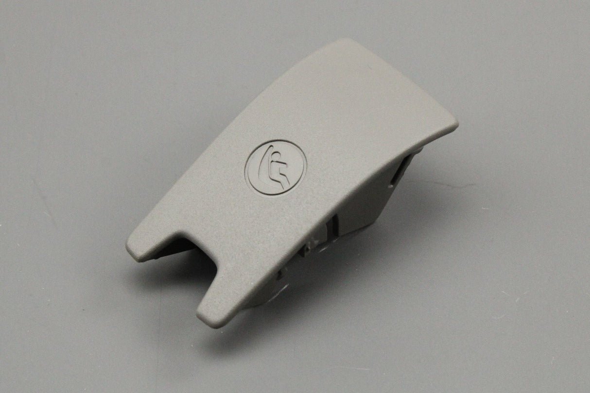 Audi A4 S4 B9 A5 S5 A6 S6 A6L rear isofix cover (x1) 8W0887187 LV8